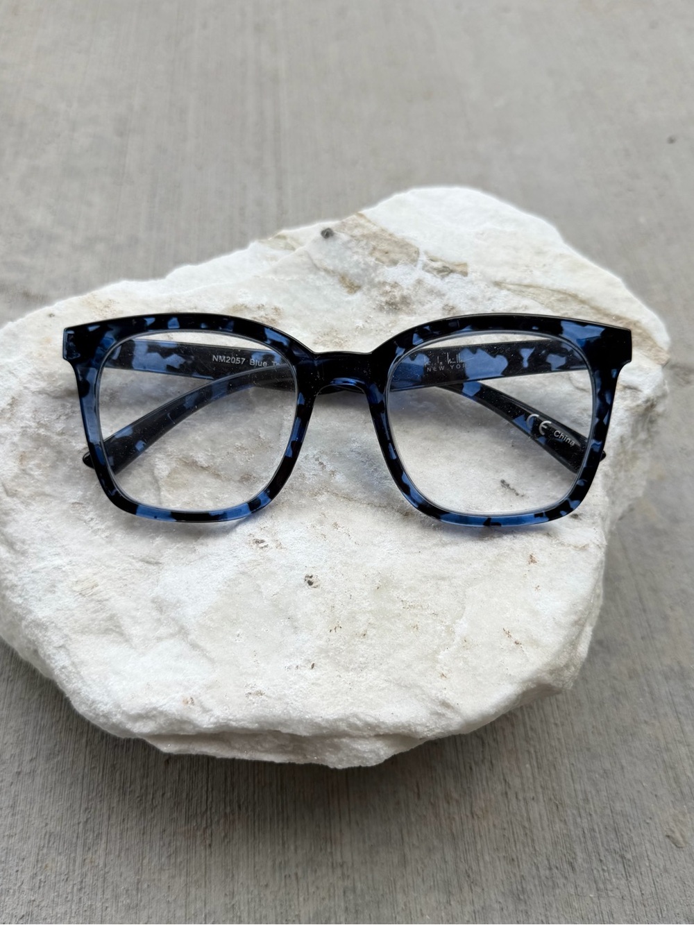Nicole Miller Blue Tortoiseshell Square Reading Glasses +2.00 - Picture 1 of 3